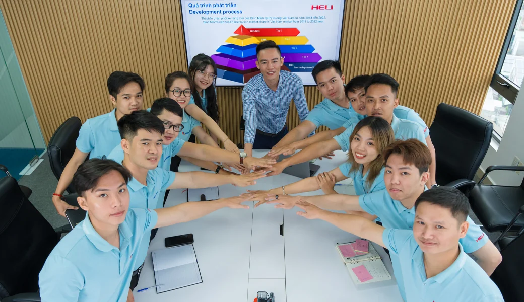 Đội ngũ kinh doanh HELI Bình Minh