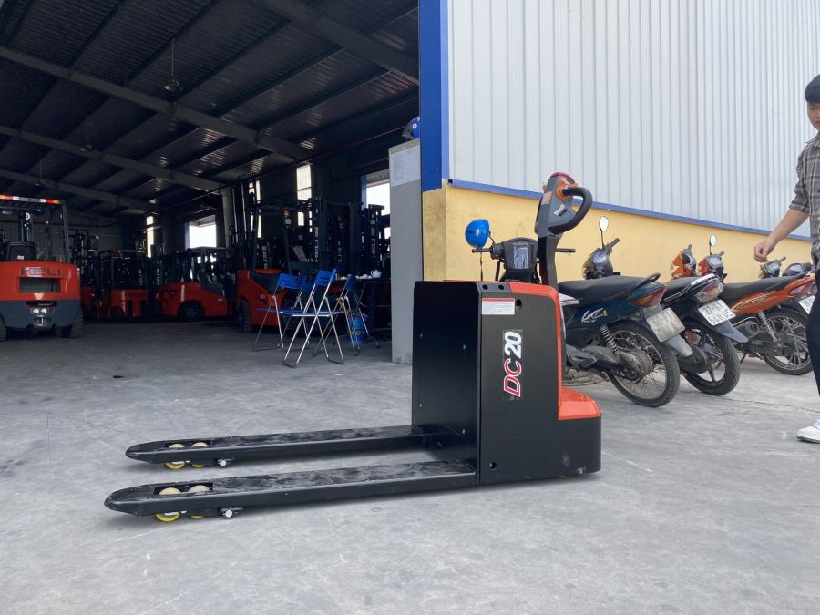Xe Nâng Tay Điện 2 Tấn Heli CBD20J