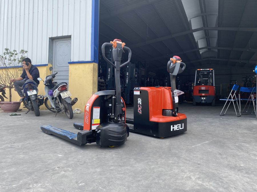 Xe Nâng Tay Điện 2 Tấn Heli CBD20J