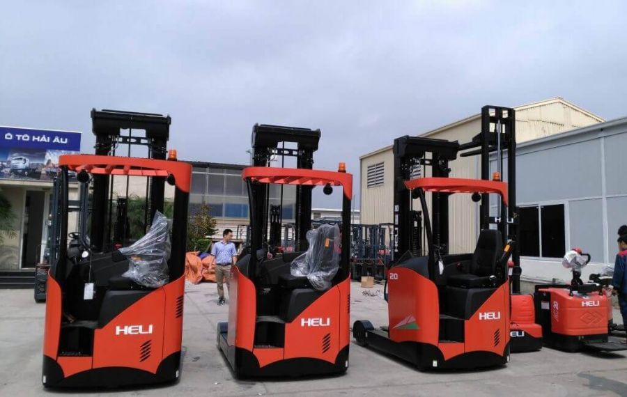 Xe Nâng Reach Truck Ngồi Lái 2 Tấn Heli
