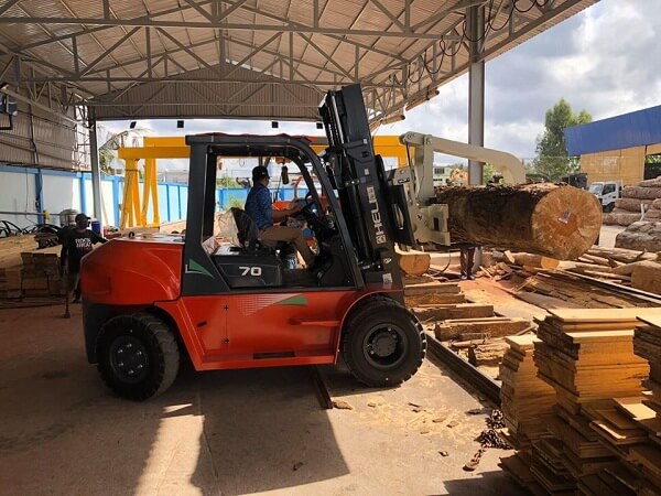 Bộ công tác kẹp gỗ tròn