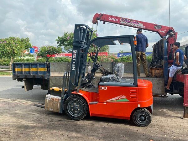 Xe Nâng Điện 3 Tấn Heli