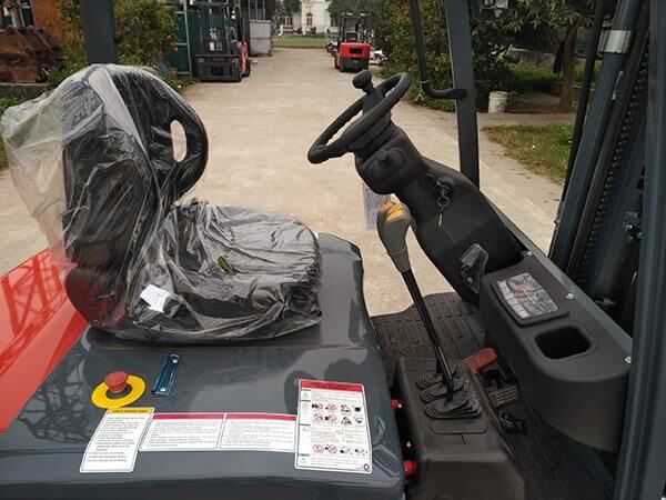 Xe Nâng Điện 3 Bánh 1.5-2 Tấn Heli