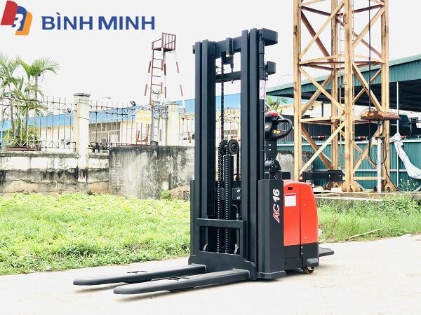 Xe Nâng Tay Điện Cao 1.6 Tấn Heli