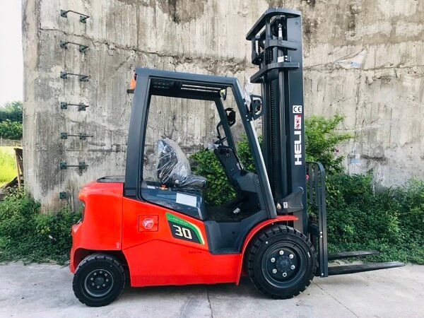 Xe Nâng Điện Lithium 3 Tấn Heli