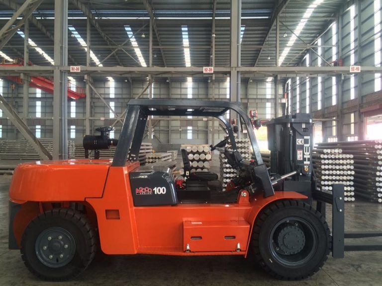 Xe Nâng Dầu 10 Tấn Heli Chui Container