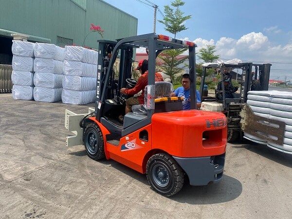 Xe Nâng Dầu 3 Tấn Heli H3 Series