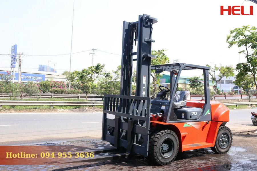 Xe Nâng 7 Tấn Heli