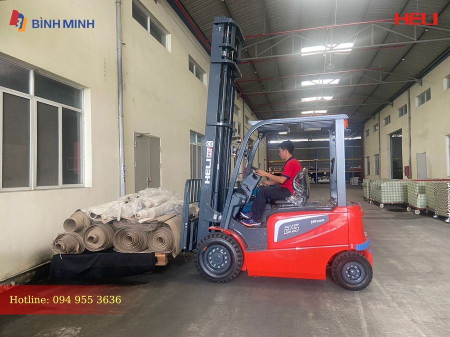 Xe Nâng Điện 2.5 Tấn Heli