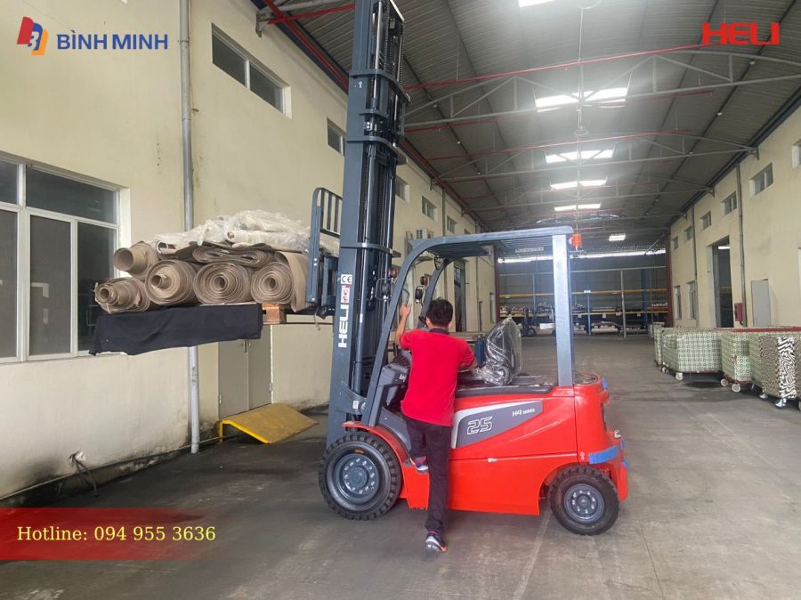 Xe Nâng Điện 2.5 Tấn Heli