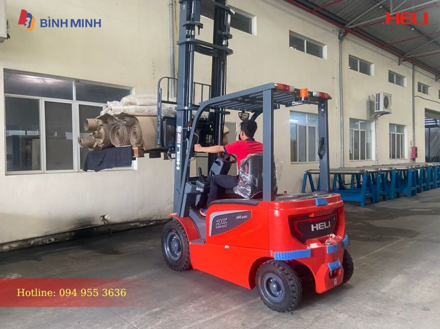 Xe Nâng Điện 2.5 Tấn Heli