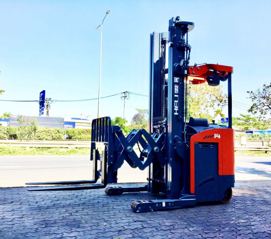 Xe Nâng Kệ Hàng Đôi 1.4 Tấn Heli