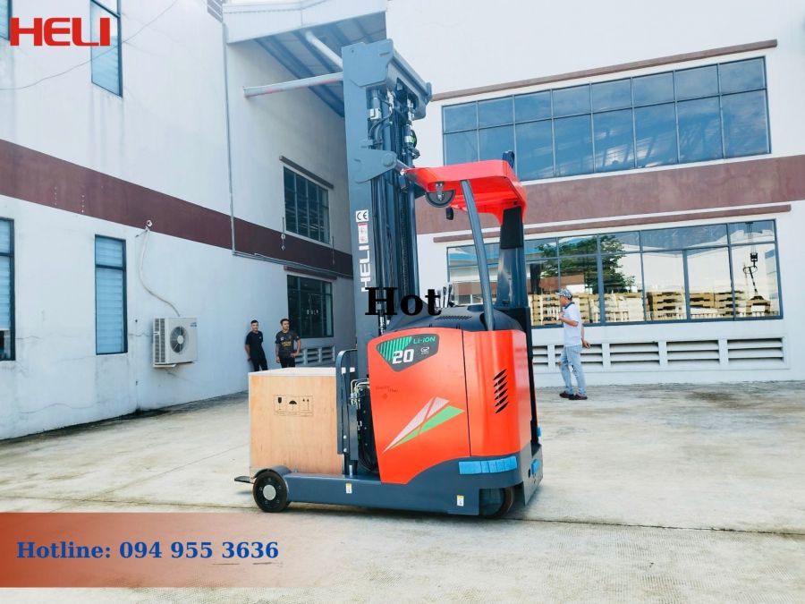 Xe Nâng Reach Truck Đứng Lái 2 Tấn Heli