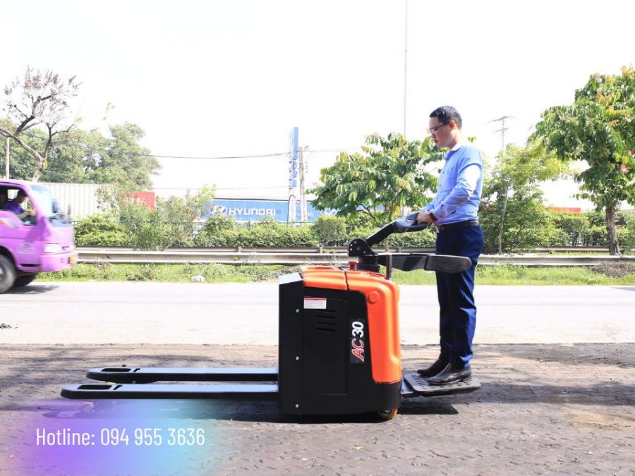 Xe Nâng Tay Điện 3 Tấn Heli CBD30J-RLi