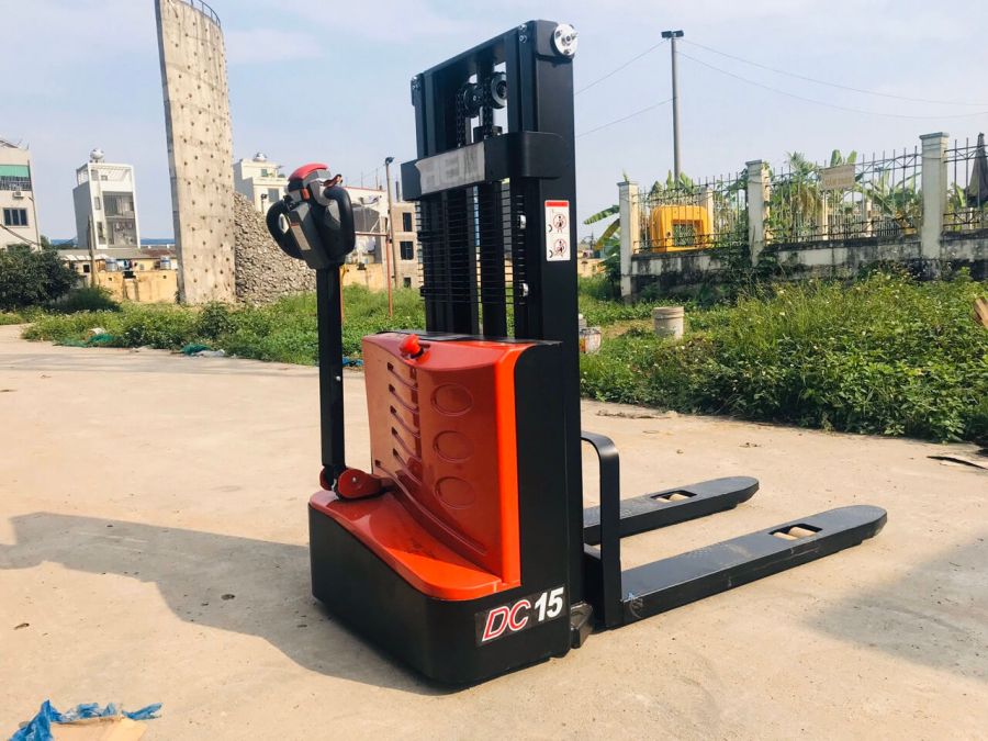 Xe Nâng Tay Điện Cao 1.5 Tấn Heli