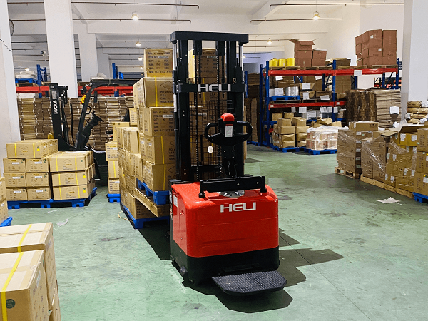 Xe Nâng Tay Điện Cao 2 Tấn Heli