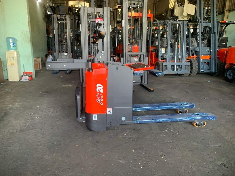 Xe Nâng Tay Điện 2 Tấn Heli CBD20-410