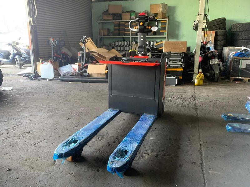 Xe Nâng Tay Điện 2 Tấn Heli CBD20-410