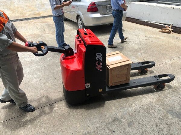 Xe Nâng Tay Điện Thấp 2 Tấn Heli CBD20-150