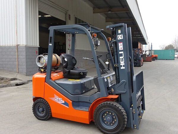 Xe Nâng Xăng Gas 2-3.5 Tấn Heli