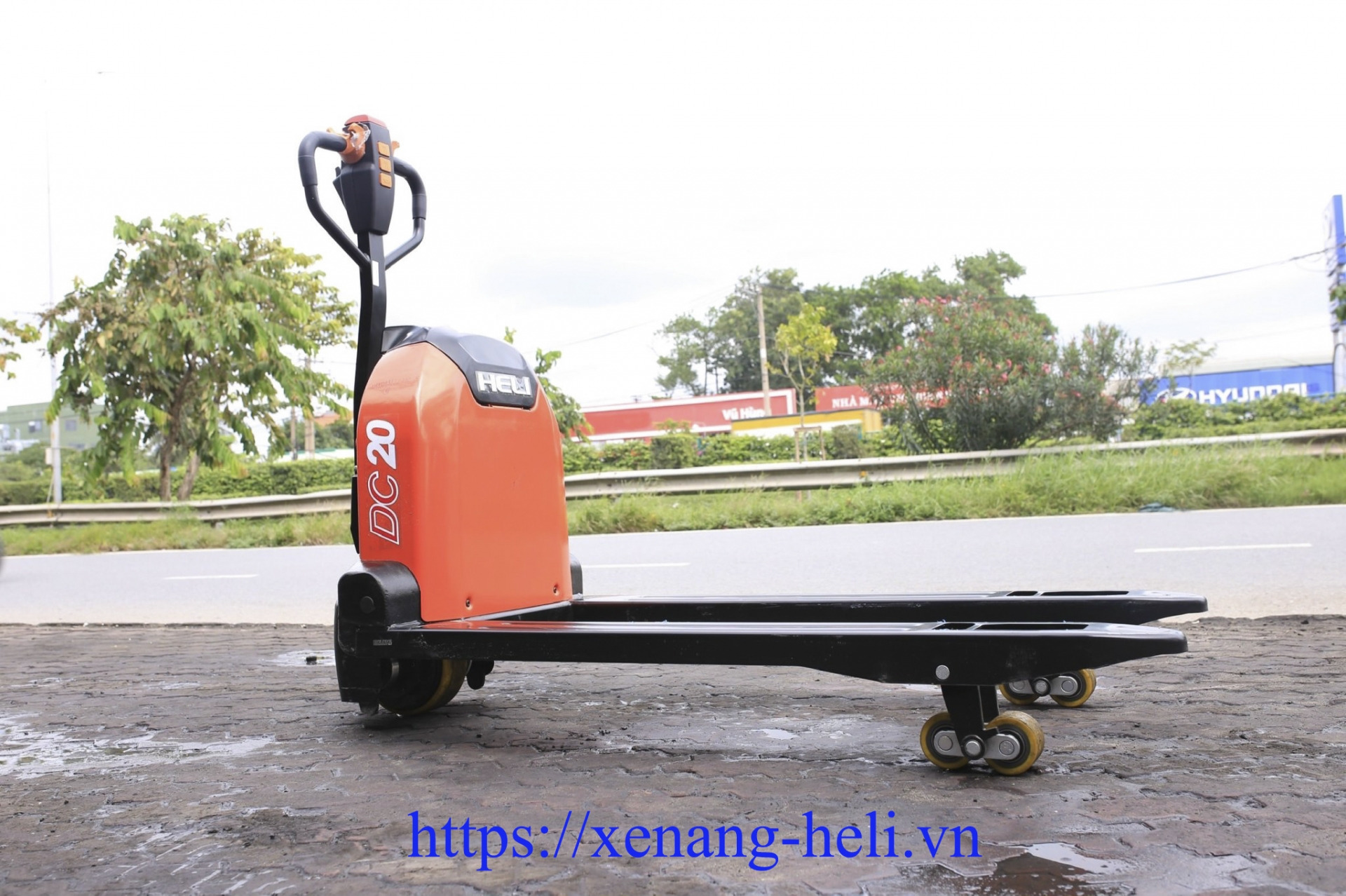Xe nâng tay điện 2 tấn heli CBD20J-Li3