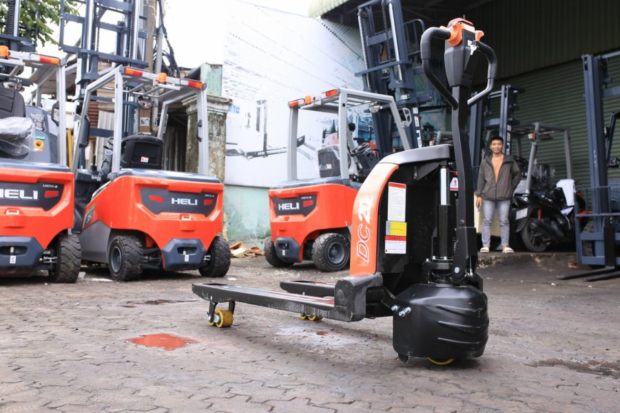 Xe Nâng Tay Điện 2 Tấn Heli CBD20J-Li3