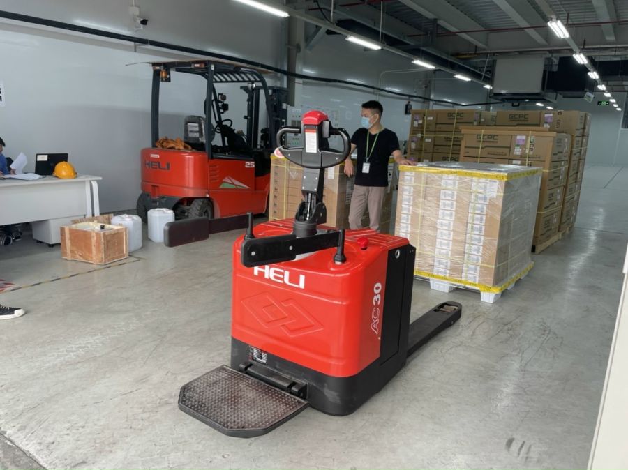 Xe Nâng Tay Điện Thấp 3 Tấn Heli