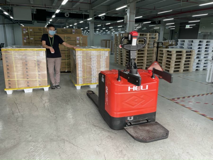 Xe Nâng Tay Điện Thấp 3 Tấn Heli
